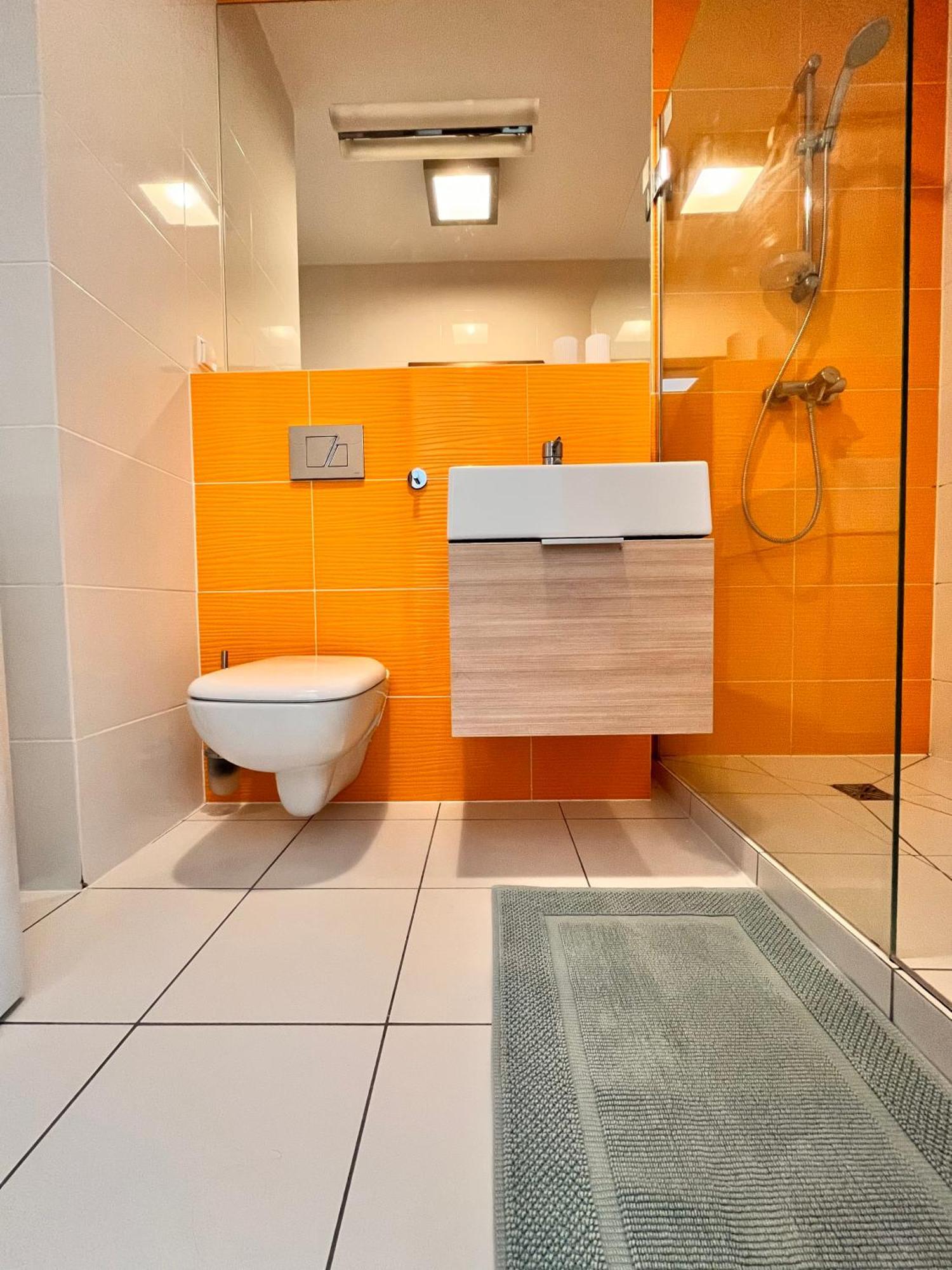 Mercury Two-Bedroom Apartment & Parking Świnoujście  Eksteriør billede