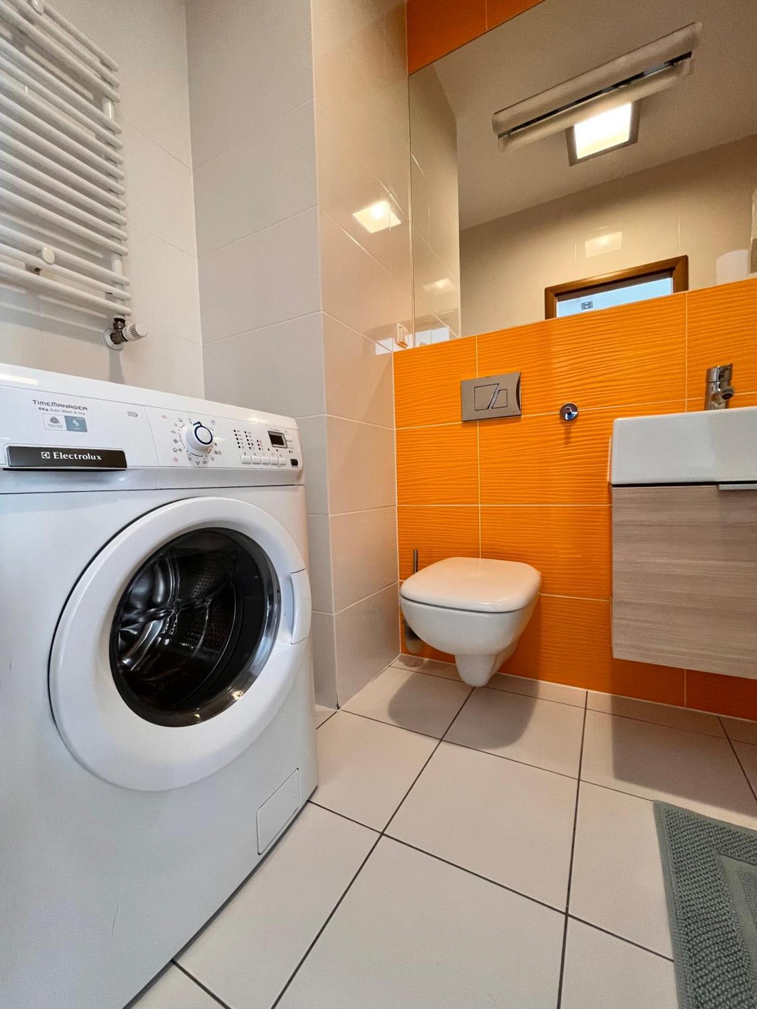 Mercury Two-Bedroom Apartment & Parking Świnoujście  Eksteriør billede